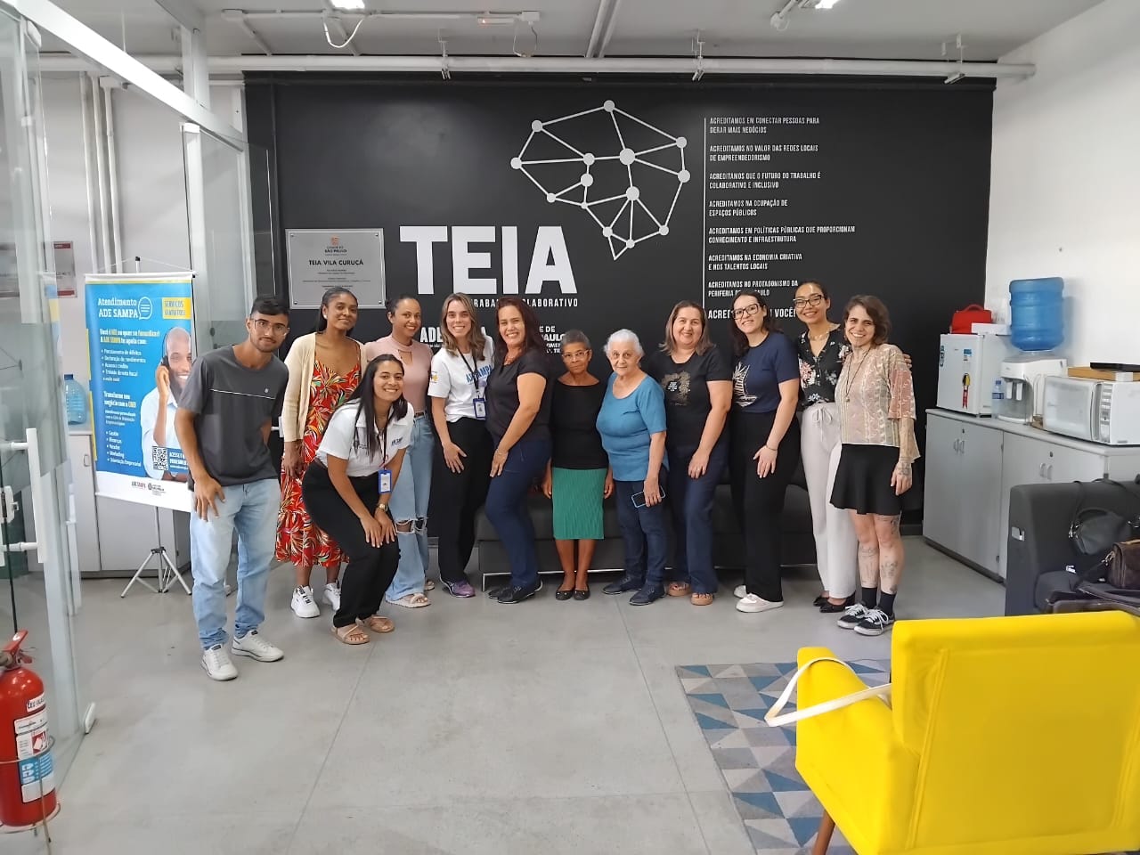 Foto de turma juntas.